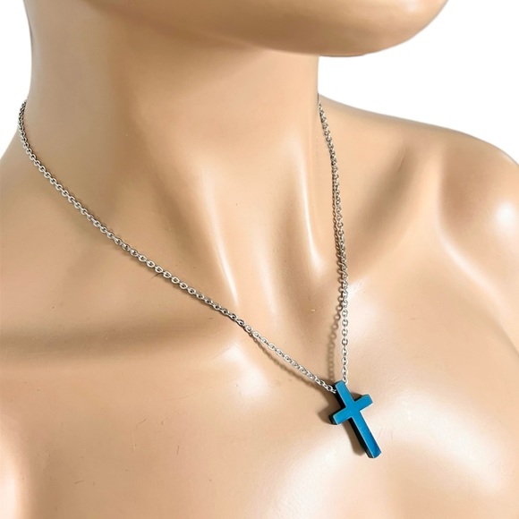 Stainless Steel Cross Pendant Necklace - Picture 6 of 6